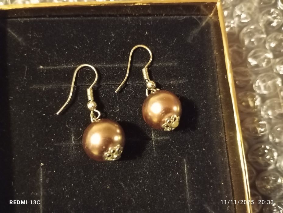 Brincos metalizaddos