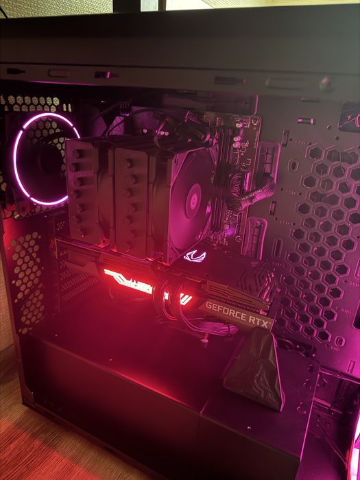 Ryzen 7 5700x3d, RTX3080, 16GB