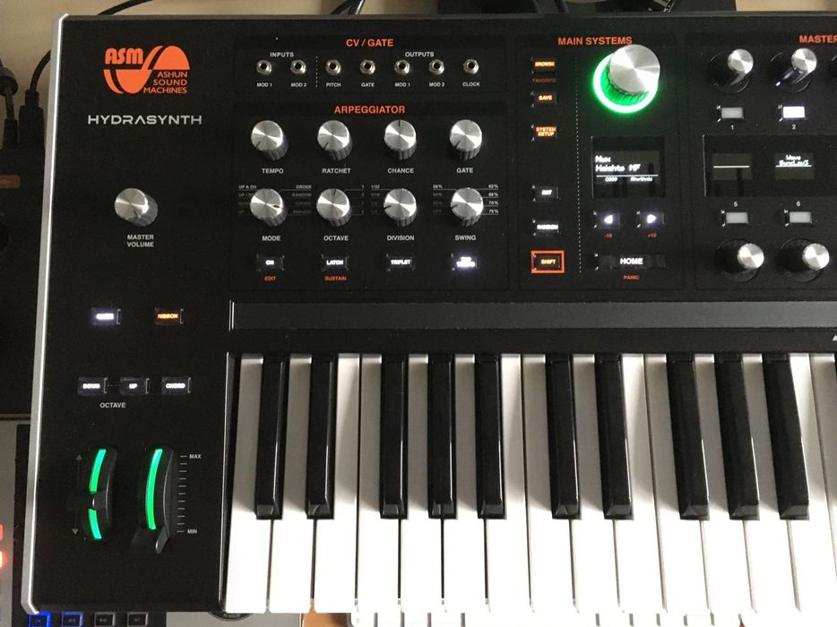 ASM Hydrasynth syntezator