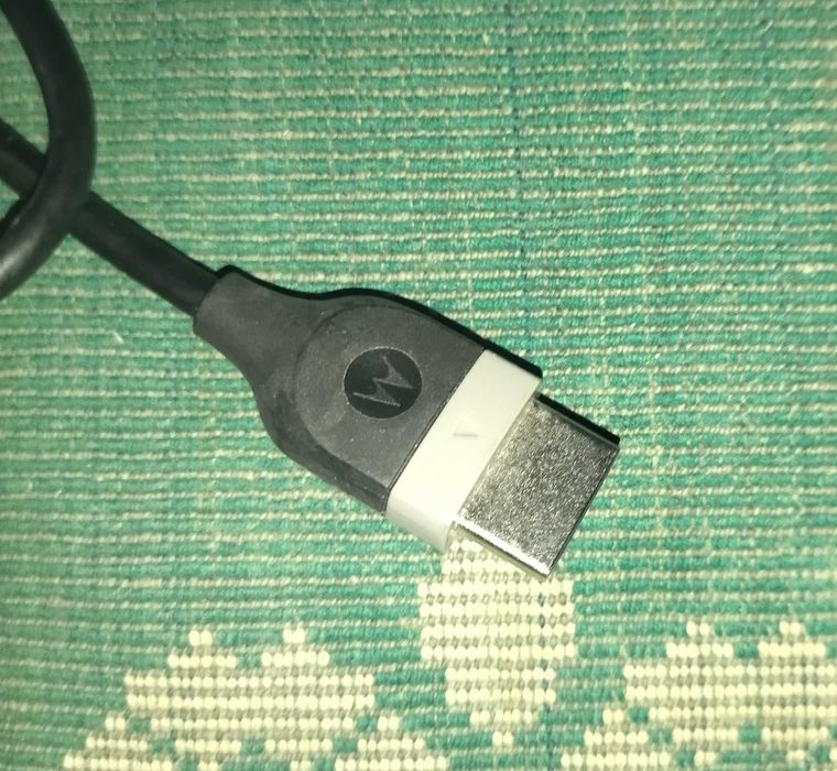 Кабель HDMI - micro HDMI ( фірмений Motorola )