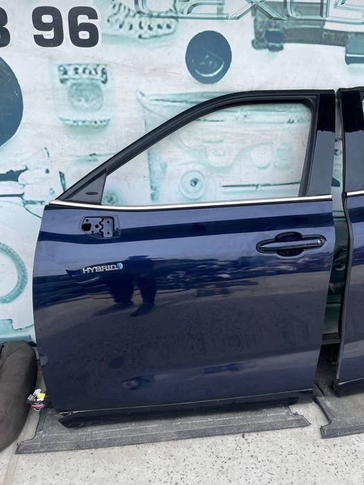 Toyota Highlander двери дверь двері передні задні ліві