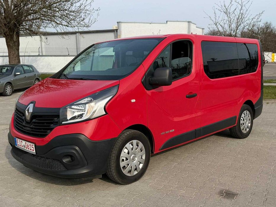 Renault Trafic 2016r. 8 Osób , DOINWESTOWANY