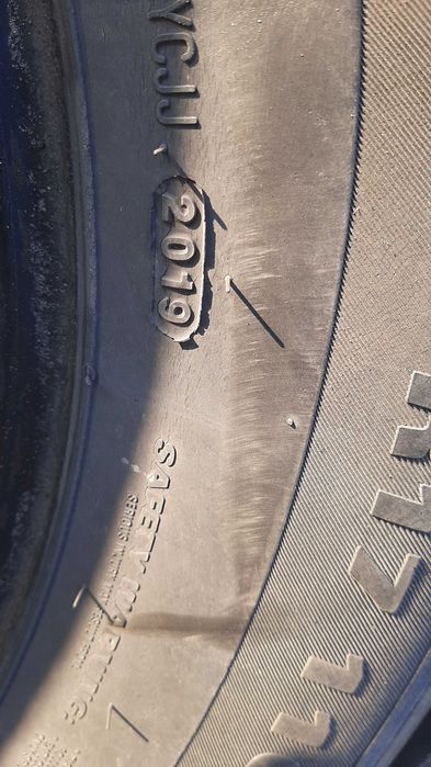 Резина  на запаску R 17