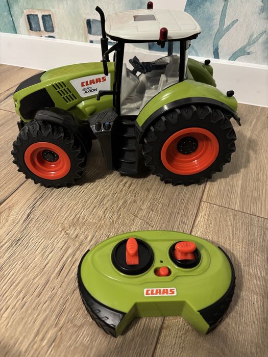 Traktor zdalnie sterowany