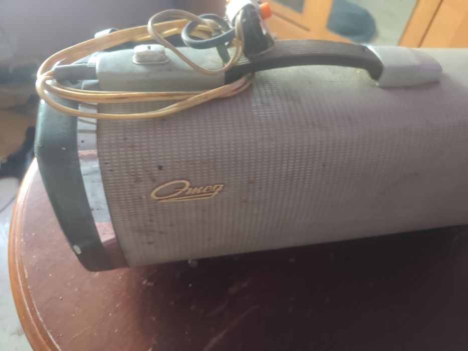Odkurzacz Omega PRL – sprawny, regulacja mocy, retro