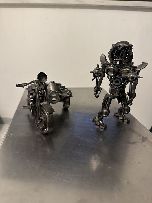 Estatuas de metal de decoracao