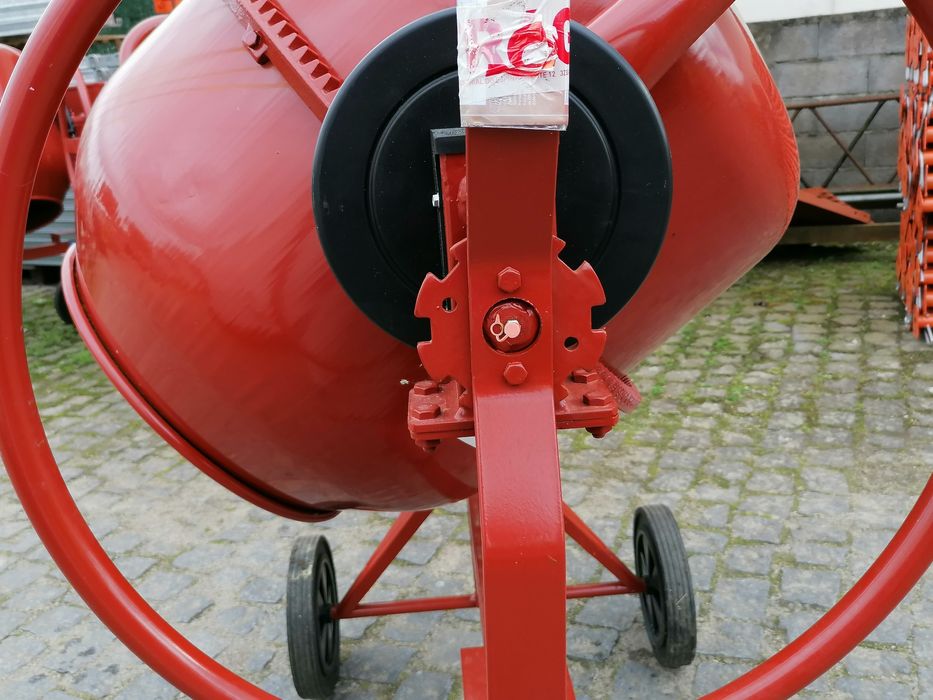 Betoneira LIS 200 Lts monofásica (nova)