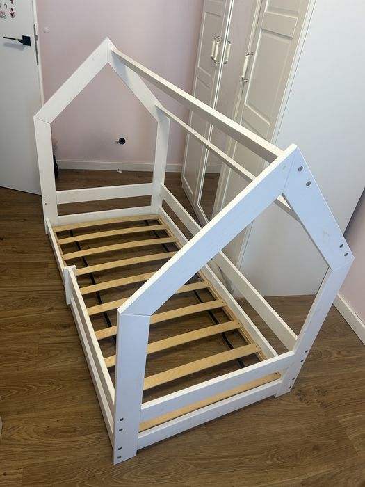 Łóżko dziecięce biale w stylu tipi