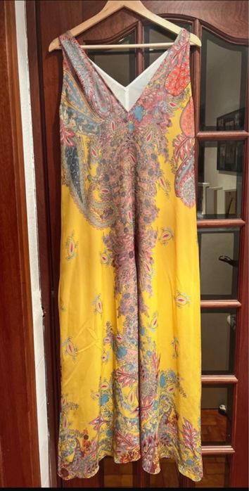 Vestido Zara.