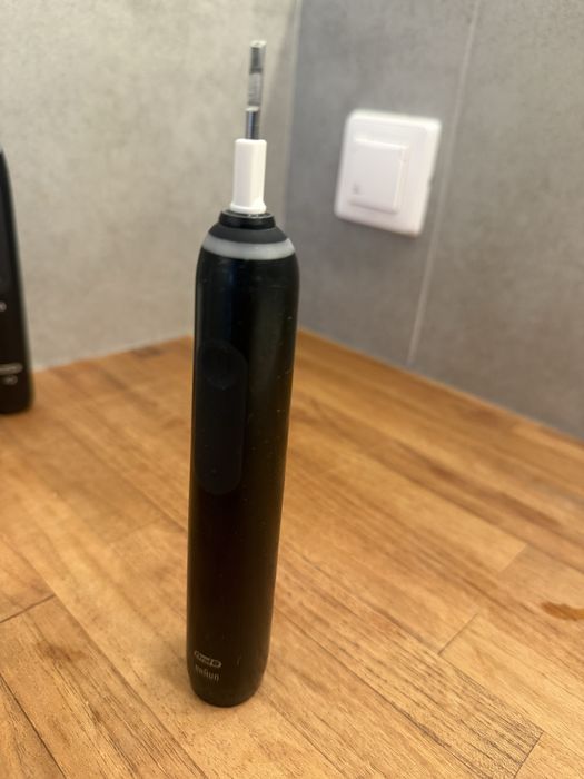 Szczoteczka oral b elektryczna