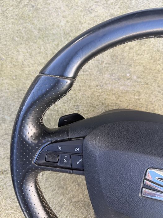 Volante seat leon 5 F cupra completo com airbag