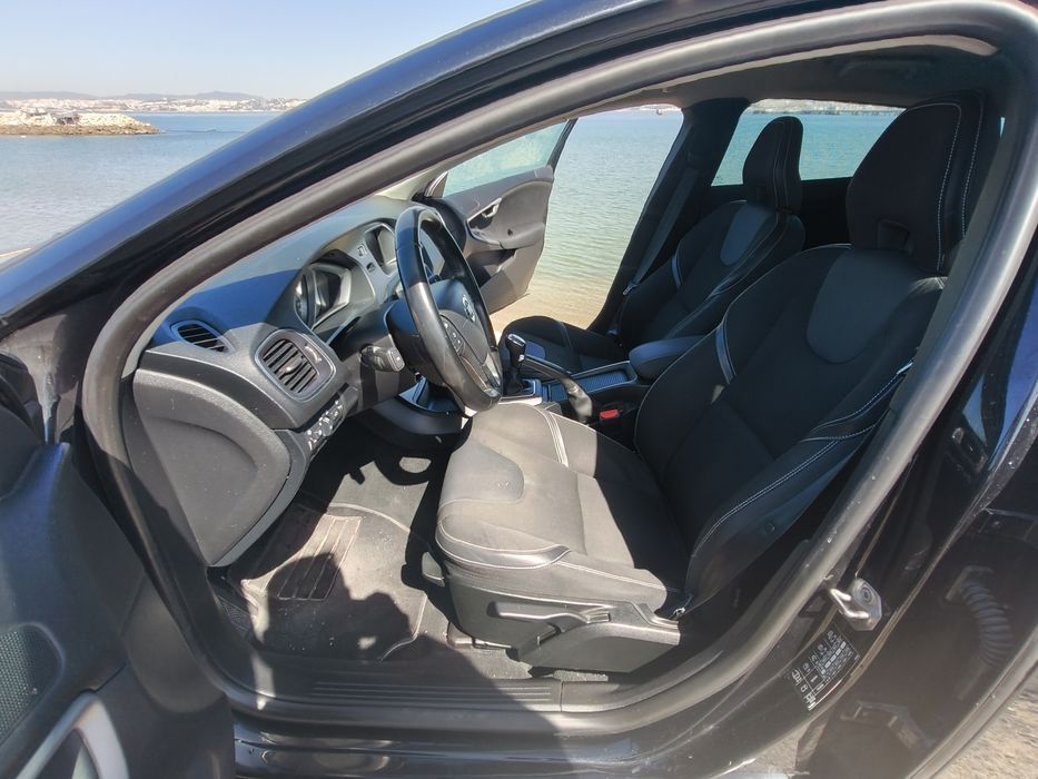 Volvo V40 em excelente estado