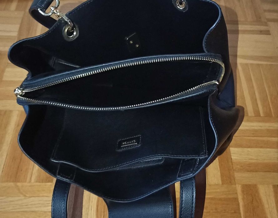 Czarna damska torebka Carpisa