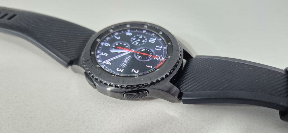 Samsung Gear S3 frontier SM-R760