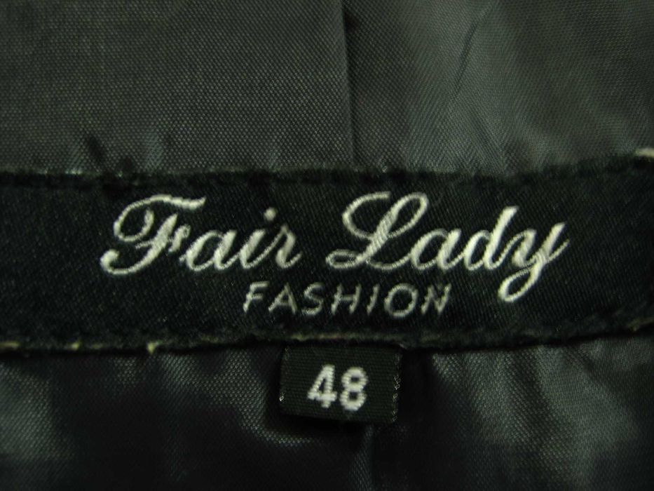 Casaco de Senhora Cinzento C/ Cinto como novo