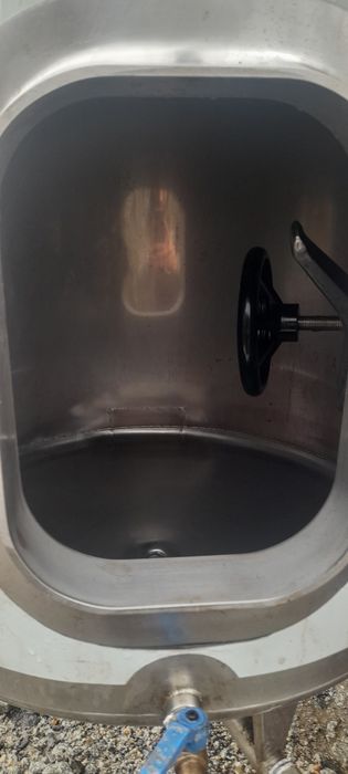 Vendo dorna 1000l e cuba de inox 350l