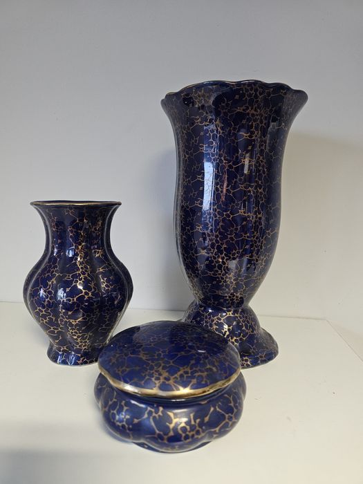 Zestaw 2 wazony i szkatułka, produkcja polska