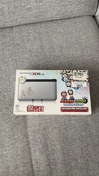 Nintendo 3DS XL Mario & Luigi Limited Edition
