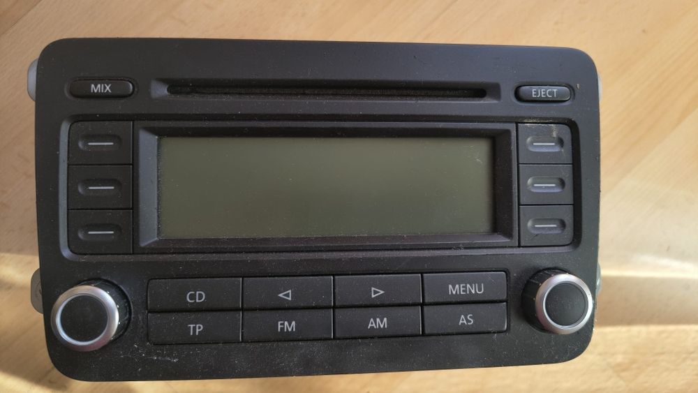 Radio rcd 300 (jest PIN) z golf 5