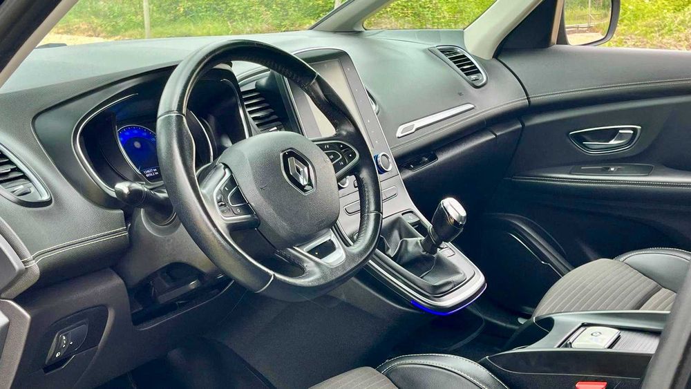 Renault Grand Scenic 1.5 Hybrid Assist NACIONAL