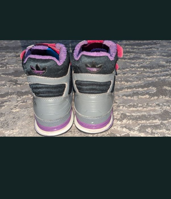 кроссовки Adidas