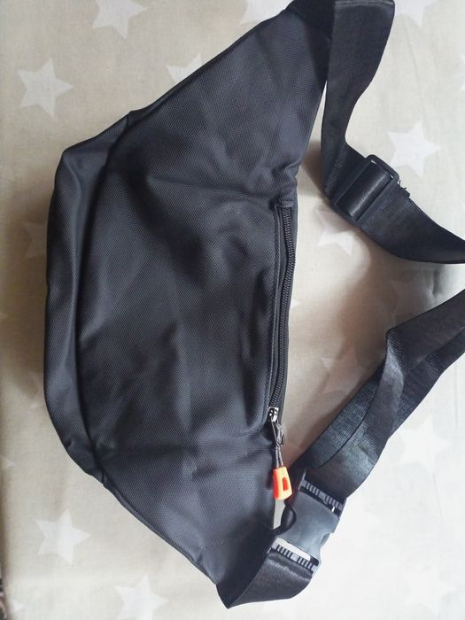 Сумочка на пояс(бананка)