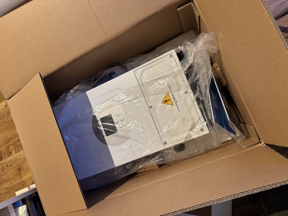 Інвертор гібридний Deye 5kw