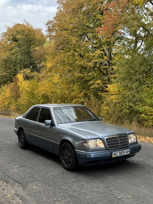 Продам Мерседес w124 1994 год