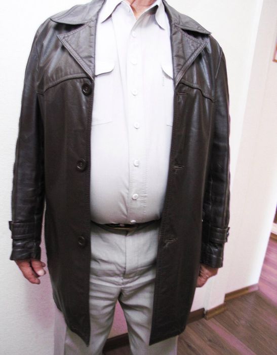 Мужское кожаное пальто