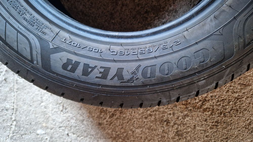 Opony C 16 BUS GOODYEAR  jak nowe