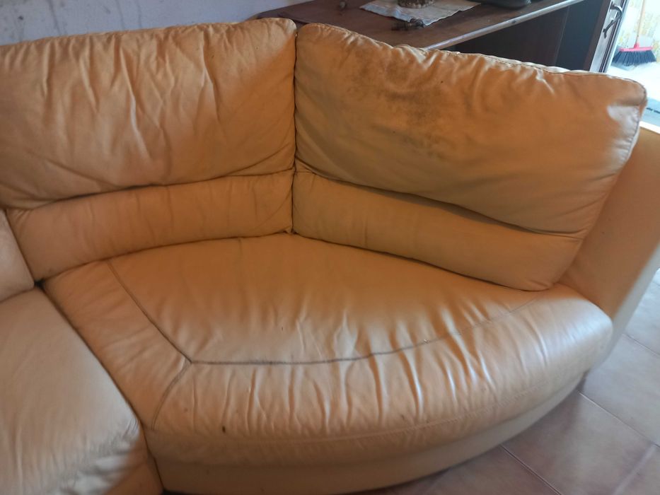 Vendo sofá em bom estado ..