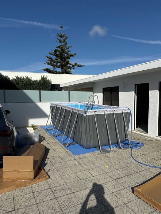 Piscina BESTWAY Power Steel retangular 412X201X122 com filtro + escada