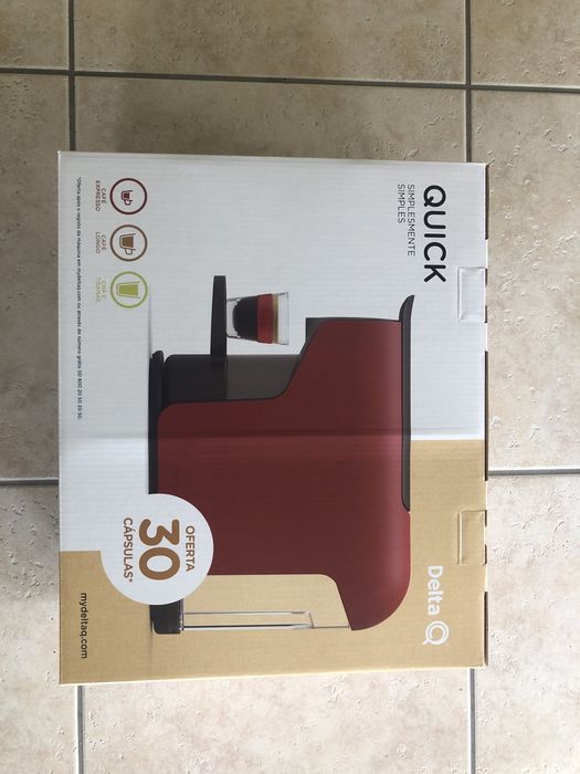 Máquina de Café DELTA Q Quick Vermelha