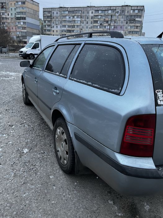 Шкода тур 2006 року