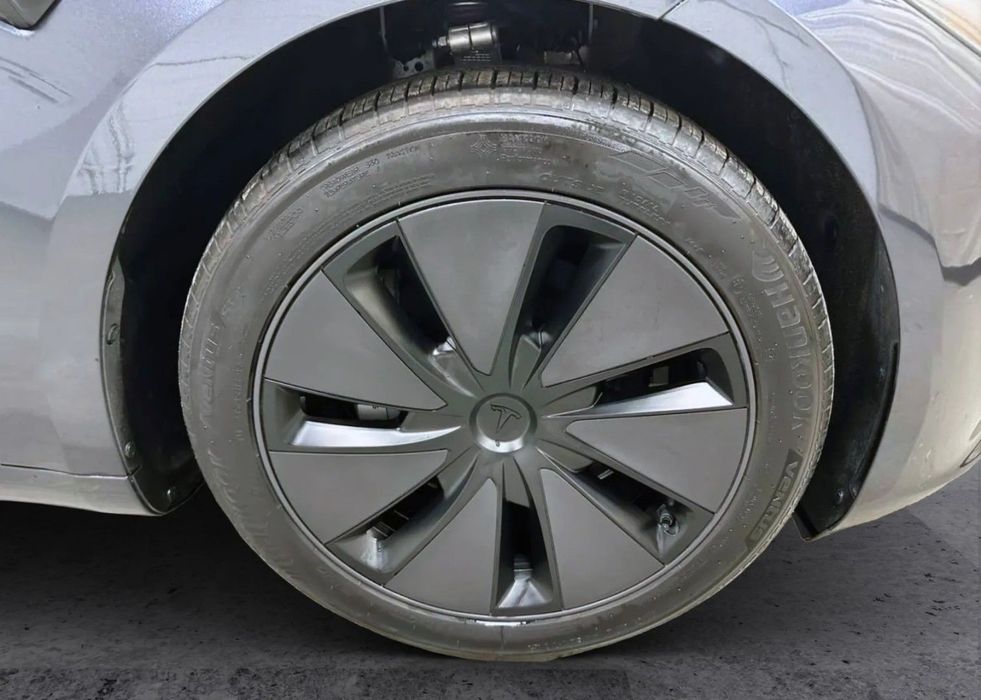 Tesla Model 3498606826460948487