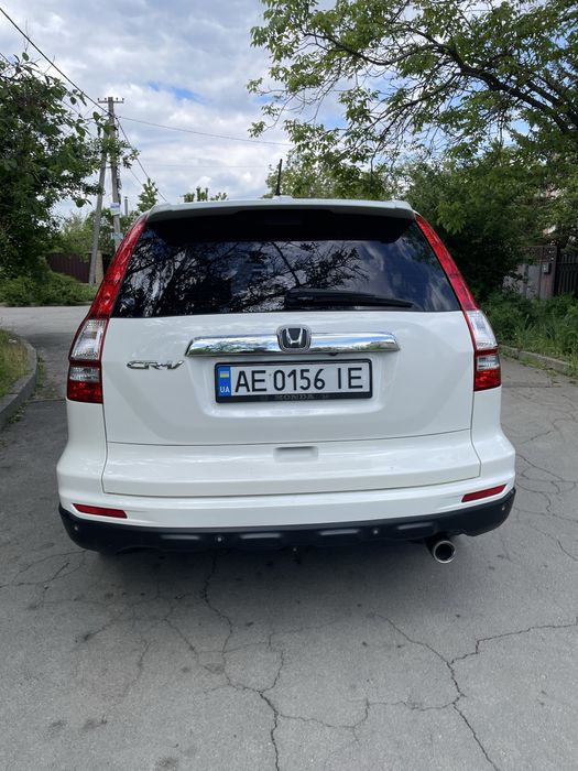 Продам автомобиль Honda CR-V 2011 года Акп по хорошей цене