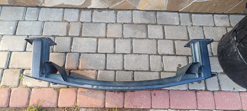 Підсилювач переднього бампера Mazda cx5