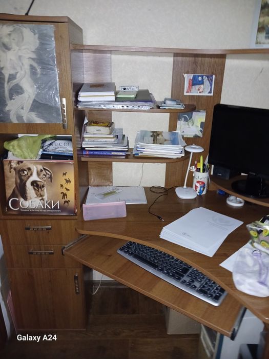 Стіл комп'ютерний,  кутовий