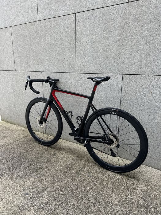 Colnago V3 2024 di2 12v