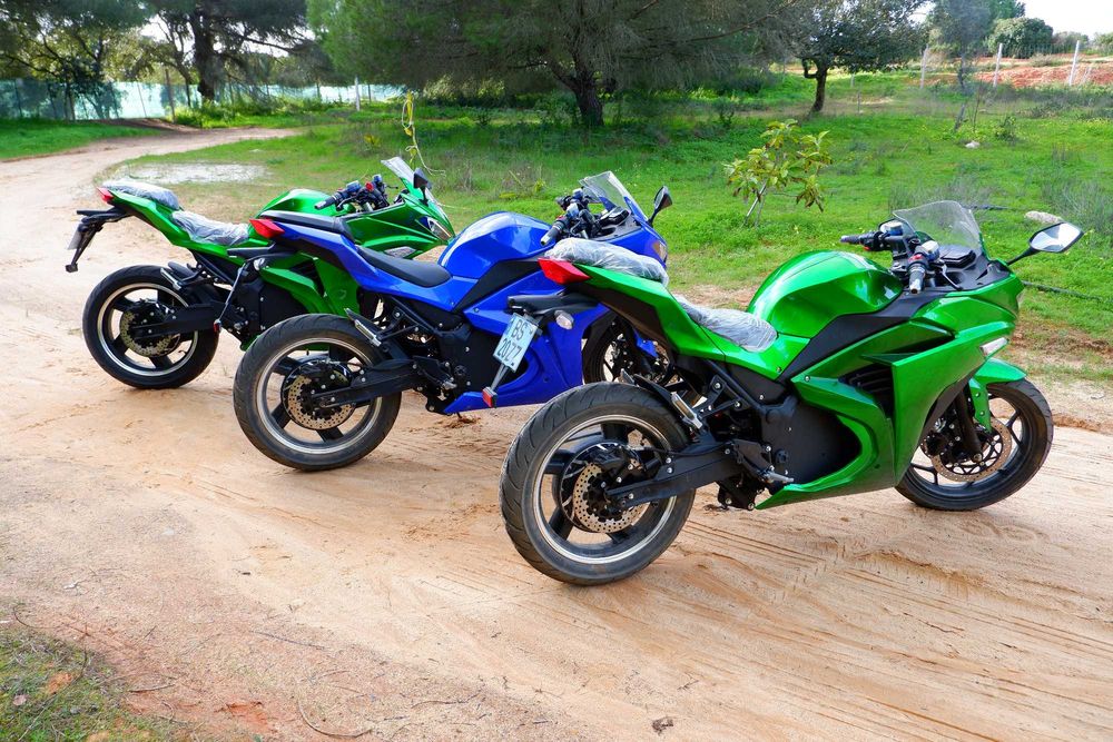 Mota A1 elétrica 125cc 130km/h 8kw estilo Kawasaki Ninja IVA incluido