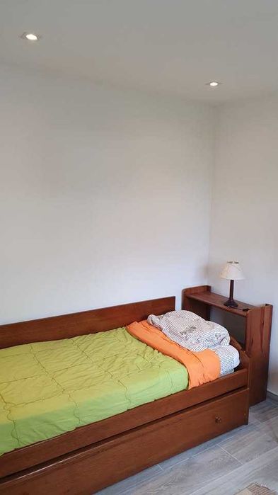 Quarto com Casa de Banho Privada e Cozinha Partilhada - Vilar de Andorinho (Próximo da N222)