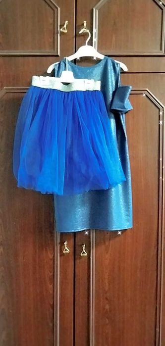 Продам костюм тройку