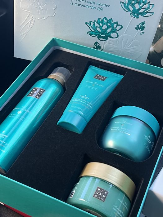 Набори в розмірі М всі в наявності