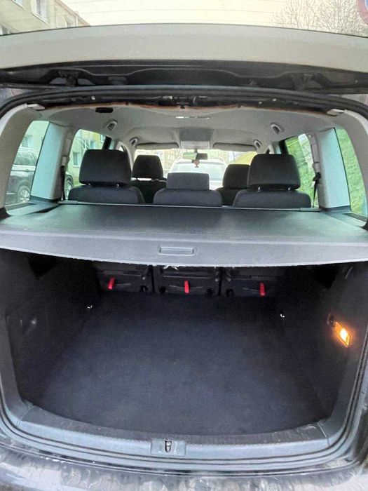 Volkswagen Touran Highline 2.0tdi