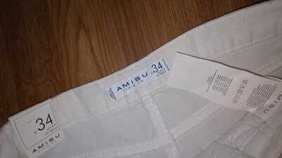 Шорты новые белые 34р. S 160р. Amisu