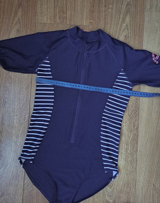 Солнцезащитный костюм 146/152 см для плавания