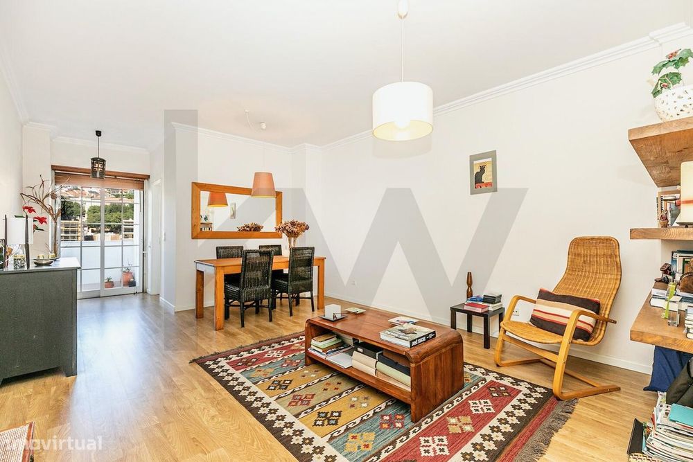 Apartamento T1 em Barcarena – Tranquilidade, Conforto e Excelente Esta