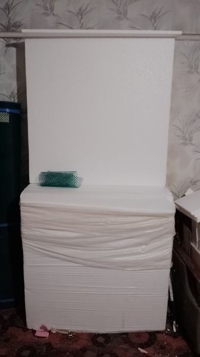 Пенопласт 1000/1000/18 м.м. - 20гр. Упаковка 30 шт.- 500гр .