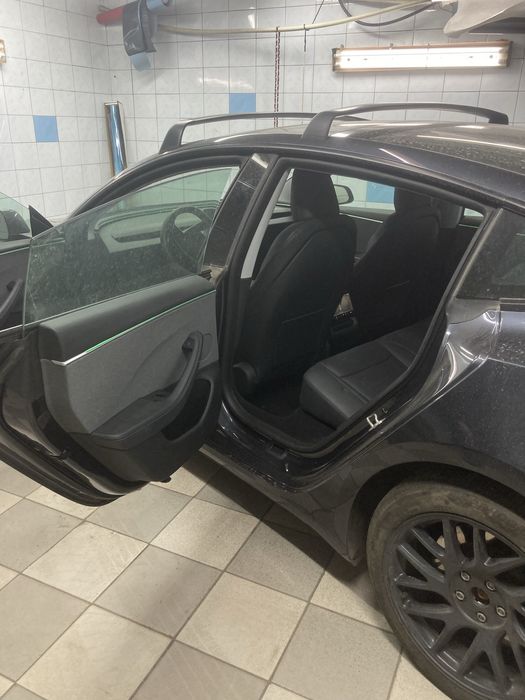 Tesla Model 3 Highland 2024
