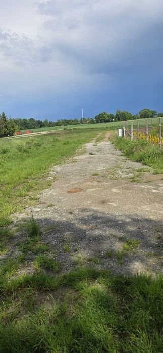 Na sprzedaż atrakcyjna działka budowlana - Widok 2